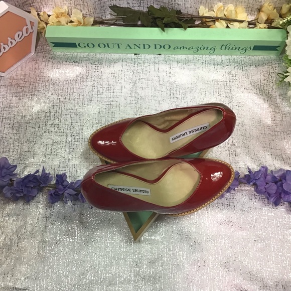 Chinese Laundry red patent leather heels - Picture 3 of 15
